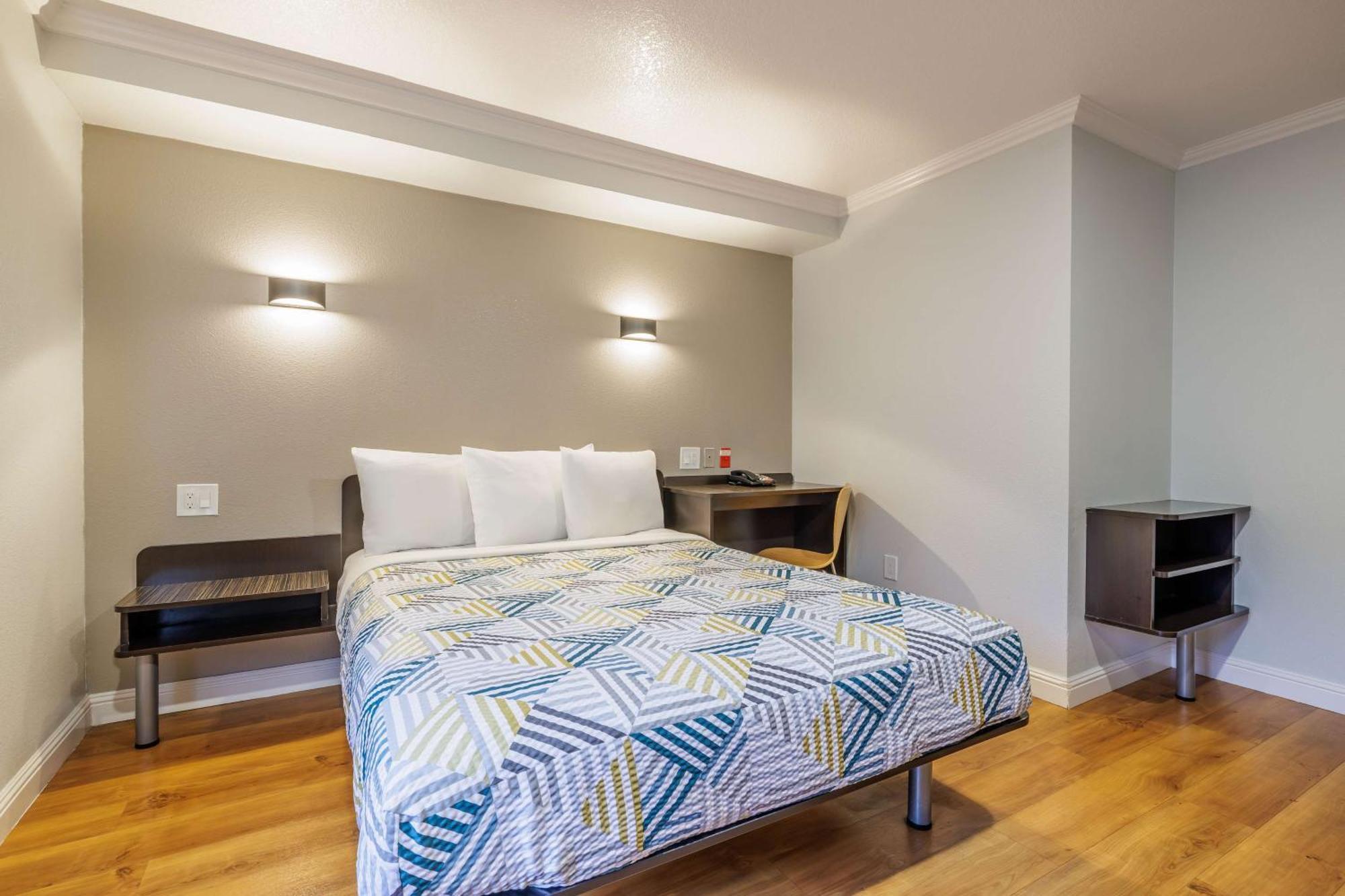 Motel 6-Auburn, Ca Екстер'єр фото