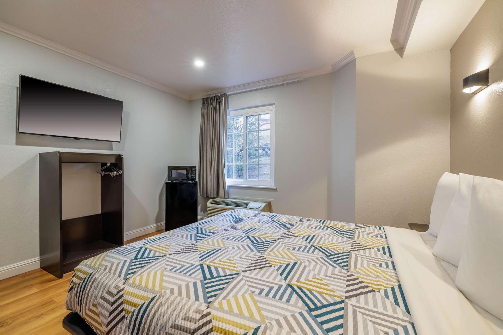 Motel 6-Auburn, Ca Екстер'єр фото